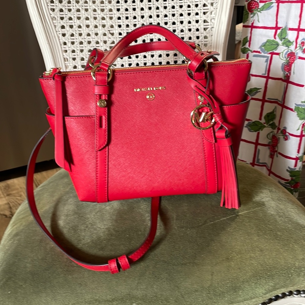 Michael Kors crimson purse with tags